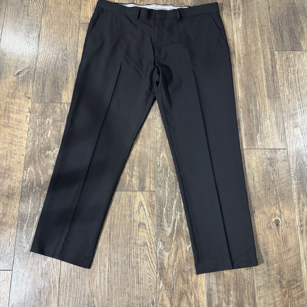 Men's Black Haggar Flat Front Dress Pants - Size 40x30